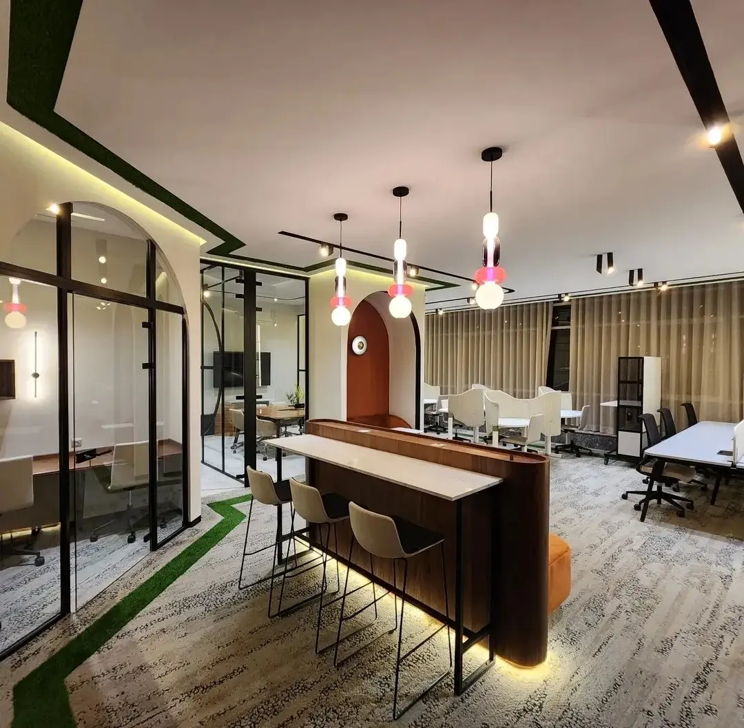 Chantier électrique coworking Rabat — installation tableau et câblages encastrés
